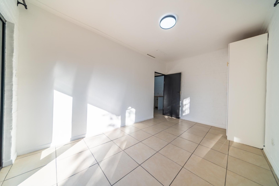 To Let 2 Bedroom Property for Rent in La Colline Western Cape